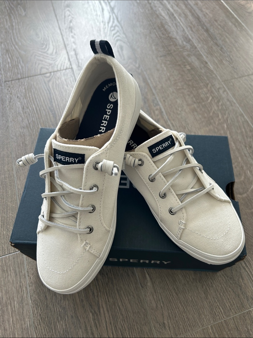 Sperry Crest Vibe Linen White Sneakers BNIB